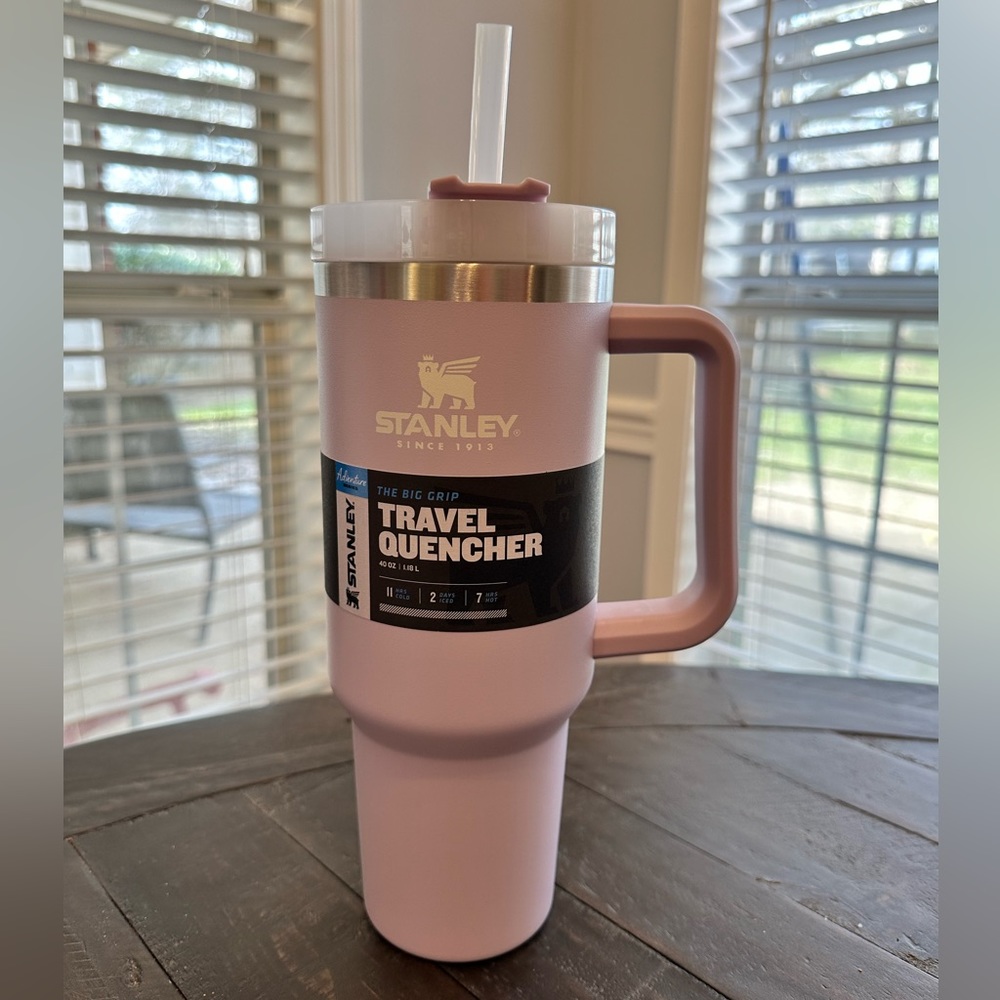 NWT ORCHID Stanley Quencher 40oz